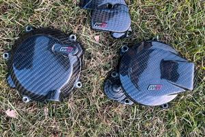 Pezzo in carbonio x ktm 125