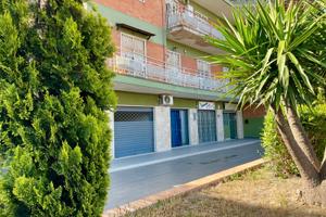 Locale commerciale quarto