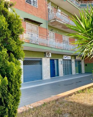 Locale commerciale quarto
