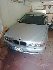 BMW 520i