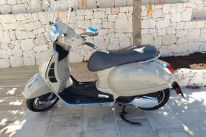 vespa 300 GTS hpe