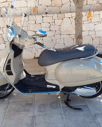 vespa 300 GTS hpe