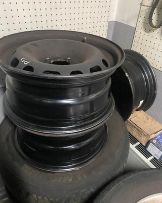 Cerchi ferro da 15’’ Peugeot/Citroen