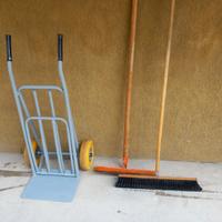 CARRELLO PORTAPACCHI-PALA-SCOPA GRANDI SUPERFICI