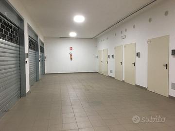 NOLO BOX MOTO O DEPOSITO 5 mq Via TOMA (BA)