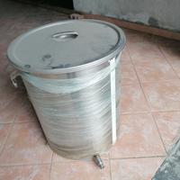 Contenitore in acciaio
