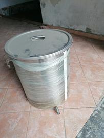 Contenitore in acciaio