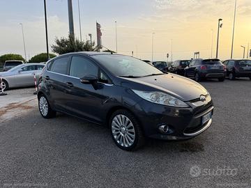 FORD Fiesta 1.2 16V 5p. Titanium