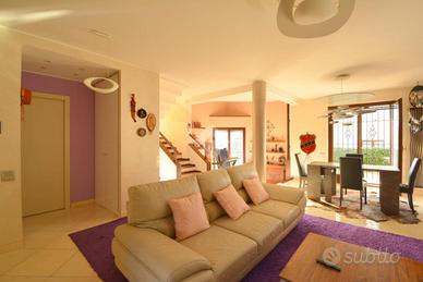 PORZIONE DI BIFAMILIARE A MEZZAGO