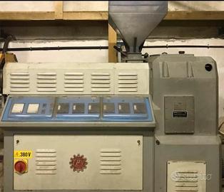 2 estrusori monovite