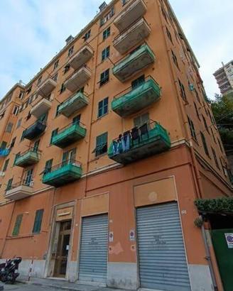 Immobile in asta di 65 m² con 4 locali a Genova