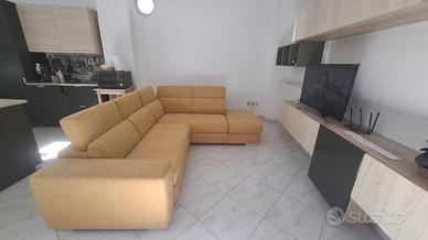 Divano letto angolare color senape