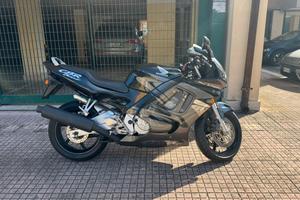 Honda CBR 600F – 1998 – 29000km