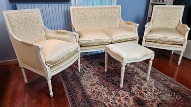 Corredo salotto in stile francese Luigi XVI 