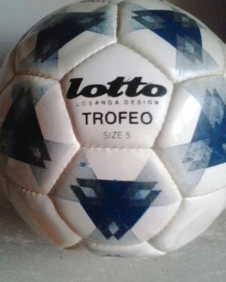 Pallone "Lotto"