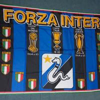 Blocco gadget-riviste-bandiere Inter F.C.