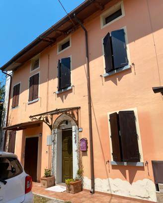 Casa, porzione terratetto con giardino