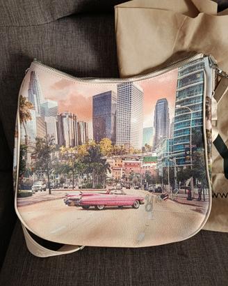 Borsa a spalla con con tracolla y not