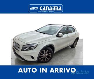 MERCEDES GLA 200 D EXECUTIVE - 2015