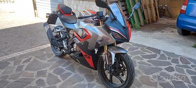 MOTO QJ SRK125R 