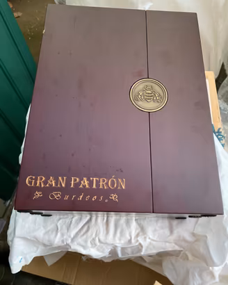 Gran Patron Burdeos solo scatola vuota
