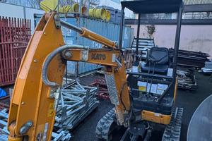 Miniescavatore kato imer 17 q