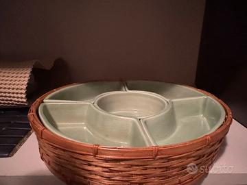 Centro tavola ceramica verde e paglia intrecciato