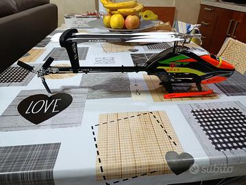 Elicottero oxy 3 tripala