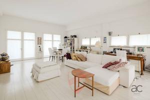 Elegante Appartamento in stile Loft con Terrazzi