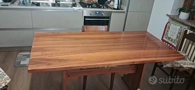 tavolo in legno 