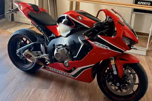 Honda cbr 1000rr