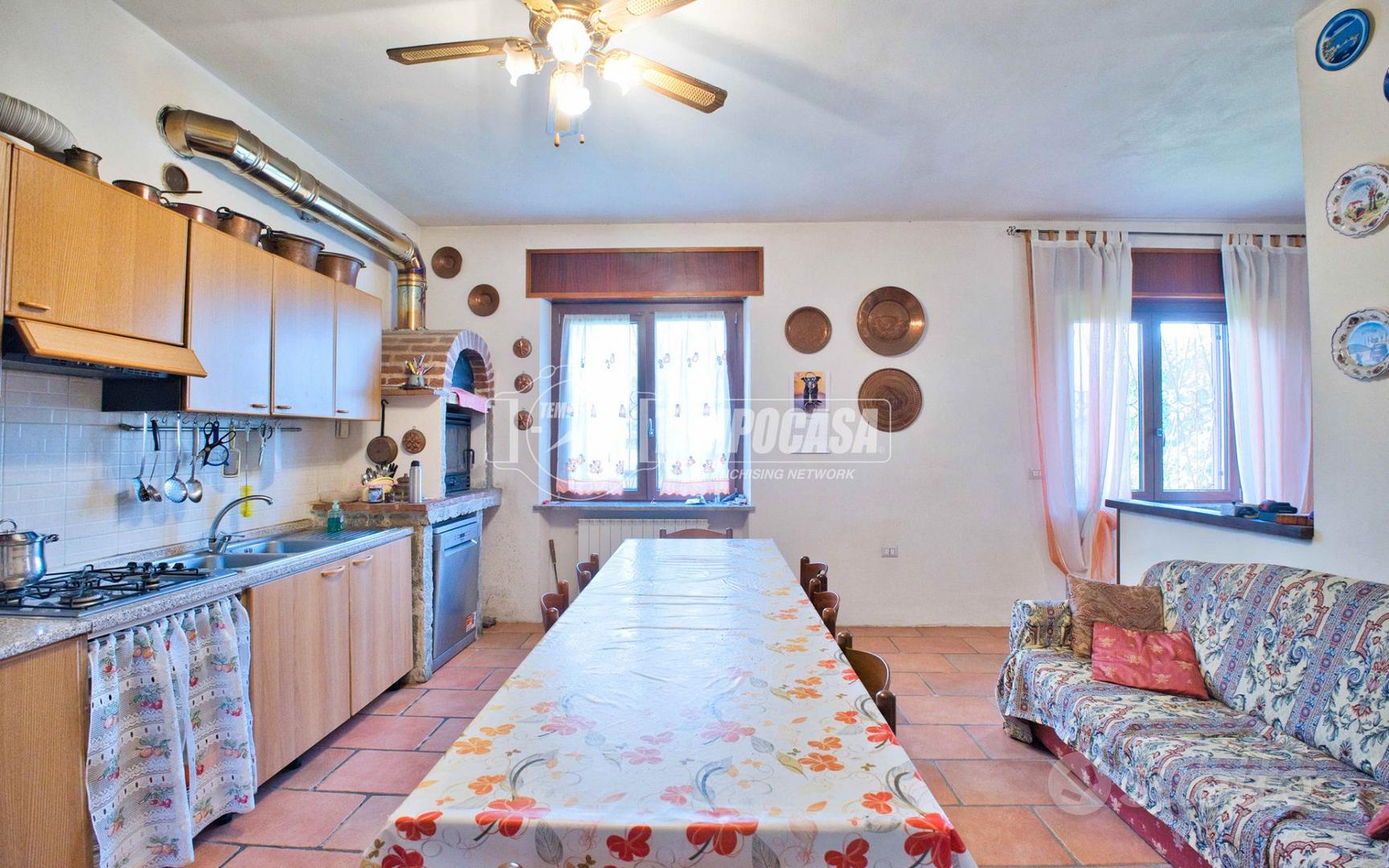 SOLUZIONE INDIPENDENTE CON GIARDINO PRIVATO IN CL - Vista 6