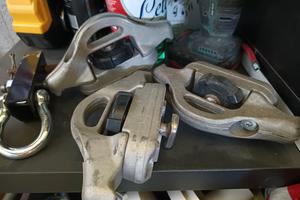 ganci cassone navara d40 Nissan 