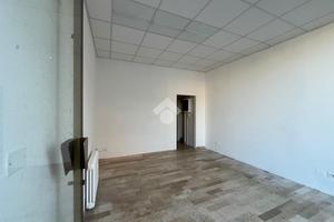 NEGOZIO A CESENA