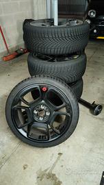 Cerchi originali Abarth 17" con gomme invernali 