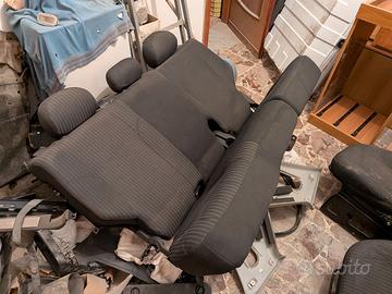 Interni Jeep Cherokee 2006