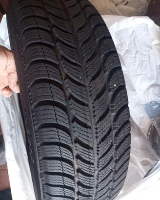 4 Gomme invernali 175/65R14. 82T Sava