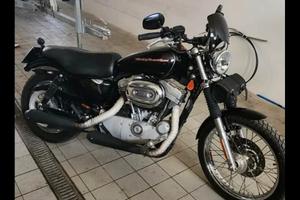 Harley davidson sportster 883