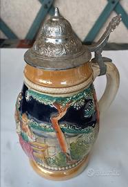 Boccale tedesco da birra in porcellana