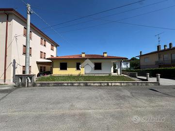 VILLA SINGOLA A CAPPELLA MAGGIORE