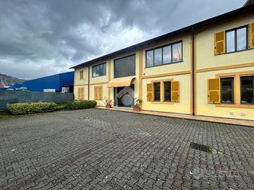 CAPANNONE A LA SPEZIA