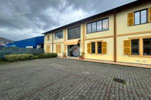 CAPANNONE A LA SPEZIA