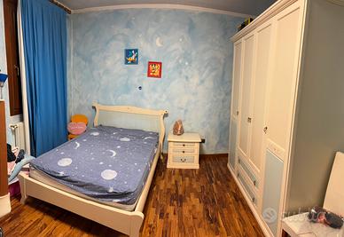 CAMERA BAMBINO UNA PIAZZA E MEZZA