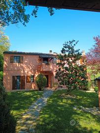 Casa colonica bifamiliare