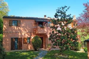 Casa colonica bifamiliare