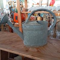 Annaffiatoio in ferro zincato ovale Vintage