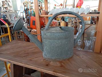 Annaffiatoio in ferro zincato ovale Vintage