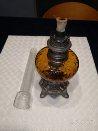 Lampada in vetro a petrolio vintage