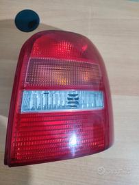 Fanale posteriore audi A 4