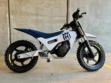 Husquarna EE2 mini moto cross